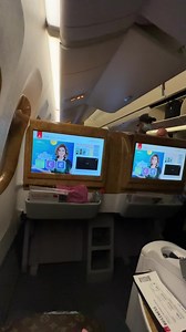 Business Class Unboxing - Emirates | Unbox Diaries - Vince Domingo