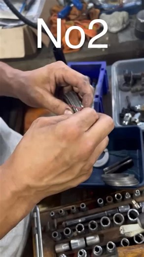 Shade Tree Mechanic on Instagram: "Ford 8.8 ring gear differential rebuild Ring gear backlash setting New bearings, new crush sleeve drive pinion gear preload setting #EngineRebuild #TransmissionRebuild #DifferentialRebuild #overhaul #rebuild #Car #Carrepair #automotiverepair #MechanicLifestyle #OldSchoolMechanic"