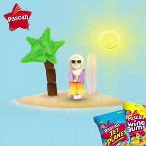 55K views · 88 reactions | Sandy toes and sun kissed nose, Pascall knows how to welcome the warm weather. | Pascall | Facebook