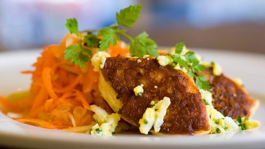 Du klarer fint å lage fiskekakene hjemme etter at du har sett Andreas Myhrvold gjøre det i videoen.