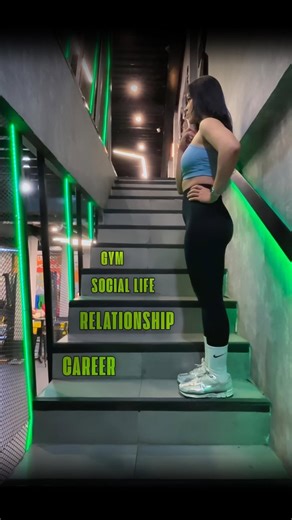 OMAN ABSOLUTEFIT CENGKARENG on Instagram: "Waktunya upgrade ke versi terbaik dari dirimu. Join sekarang di AbsoluteFit ✅ ———————————— Warga Jakarta & sekitarnya… Cuss Merapat! 💨👍 Kalau gak mulai sekarang, mau mulai kapan? #AbsoluteFit #InnovativeTrainingLabs #sehatbersamaabsolutefit #GymJakarta #FitnessJakarta #WorkoutTime #HealthyLifestyle #FitnessMotivation #FitnessJourney #StartToday #GetFitNow 📍 Info & Pendaftaran: 👉 Oman: 0858-1788-0000"