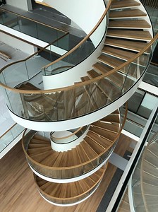 [Hot Item] Commercial Spiral Steel Staircase Contemporary Indoor Double Layer Curved Wood Staircase