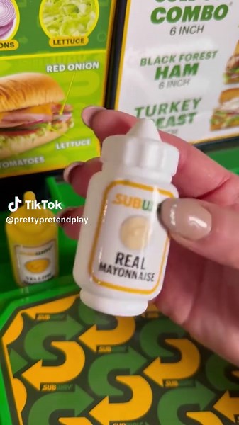 Subway Sandwich Maker Playset: Restocking Fun