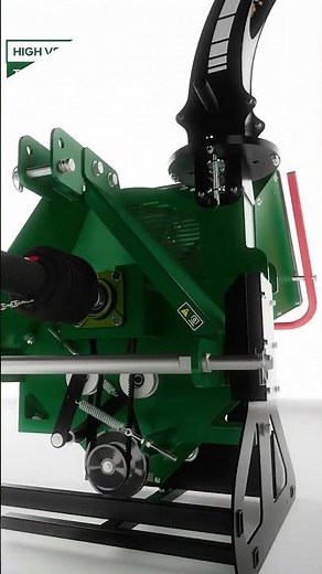 See inside a Woodland Mills Twin Flywheel PTO wood chipper.🪓✨👀