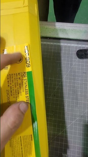 뭐야?이게 된다고? 철과 스텐을 동시에 붙이는 용접봉 309 표준표기 E309 보조출연자 : 고려 kst-309. 3.2mm #공구 #tools #지식 #용접