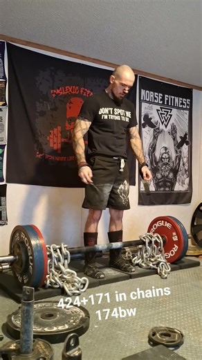 top set of axe deadlift for comp training #strongman #strongmantraining #deadlift