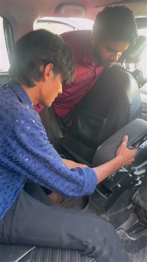 Universal arm,￼rest install