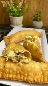 29K views · 673 reactions | Flautas hojaldradas de pollo con champiñones ‍襤#Flautas #flautasdepollo | Recetas pa'l combo | Facebook