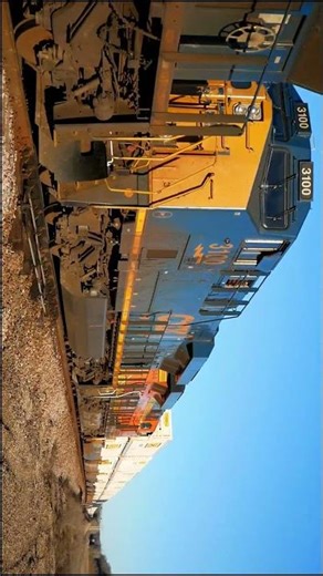 CSX-Lead BNSF Intermodal Rolling Out of Blue Springs, MS! #train #railroad #rare #csx #bnsf