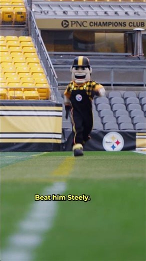 Can ‪@devincaherly‬ out run Steely McBeam??? (via @NFL)