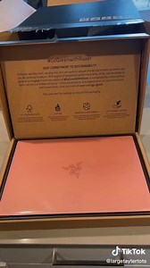 Pretty College Student in The Sims 4 | Mod Showcase