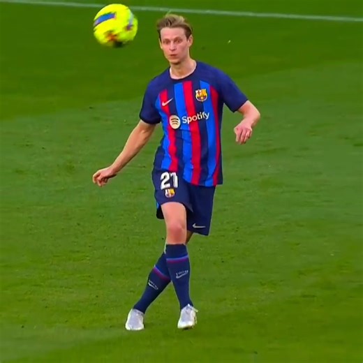 Frenkie De Jong nàng thơ quá si tình barca #frenkiedejong #dejong #barcelona #football #nhac #xh #chill #netherlands #halan