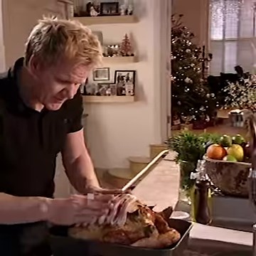 21M views · 321K reactions | Turkey is staple in the Ramsay household for the Holidays...here's a classic recipe to help you this season ! | Gordon Ramsay | Facebook