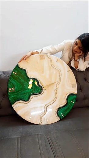 Satisfying Resin Clock Making #shorts #resinclock #resin_clock #resin #diy