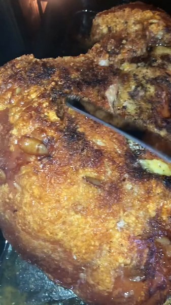 Delicious Roast Ulu Pua'a with Manioka and Green Salad