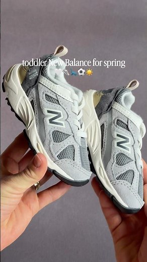 New Balance sneakers for toddlers 🤍⚽️ #toddlershoes #toddlerfashion #toddlerstyle #newbance