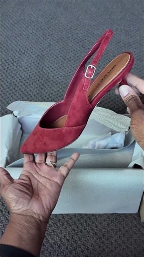 I found the best kitten heel | Donald Pliner SOBASHI Redwood Suede #fashionfinds #heels #style