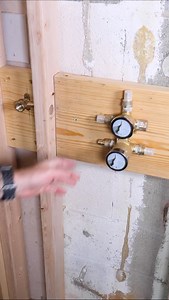 PEX A bend support tips…I bought PEX bend supports to eliminate extra fittings, save on material costs and reduce the chance of water leaks. These bend supports are from @sharkbiteplumbing and available in plastic or metal. The metal supports have a tighter radius and are great for small areas, like shower valve projects. Definitely worth checking out. Many thanks to SharkBite for being a sponsor 🔥#plumbing #showerremodel #sharkbiteplumbing #homerepairtutor #brandpartner | Home Repair Tutor