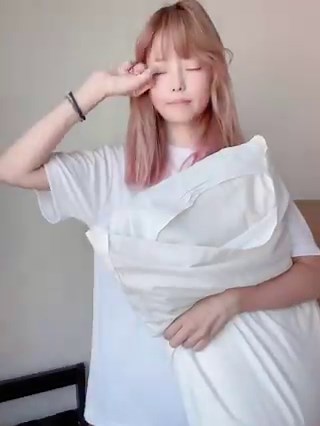 23K views · 4.4K reactions | Coser’s morning during the event days✨ 〜♪ 活動日都特別早起變身✨ 記錄一下E子之前馬來西亞活動三天出的角色 | Ely Cosplay | Facebook