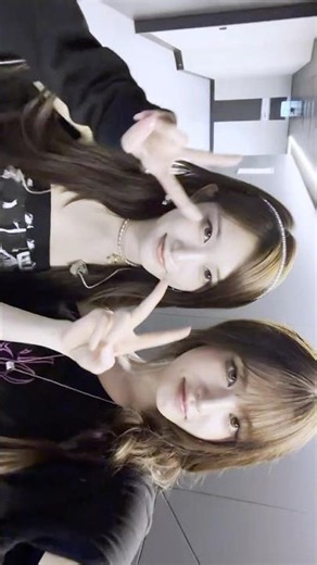 🗂️ I-VIEW ㄴ LIZ & LEESEO in MELBOURNE #IVE #아이브 #SHOW_WHAT_I_AM #Shorts