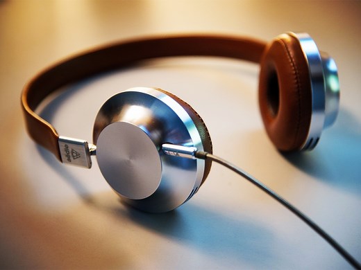 10 Best 8D Audio Songs to Blow Your Mind | Man of Many