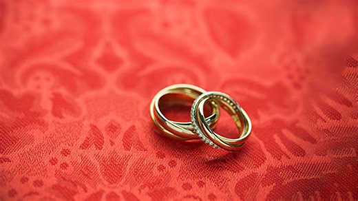 3 Trends Set By Gen-Z in 2025 When It Comes To Choosing Engagement Rings  | Herzindagi