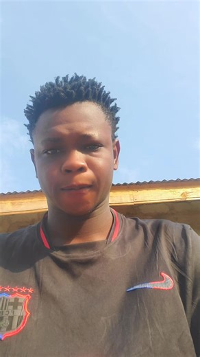 silm (@slimjulis)’s videos with original sound - LYRICS_KISS🦅⏳