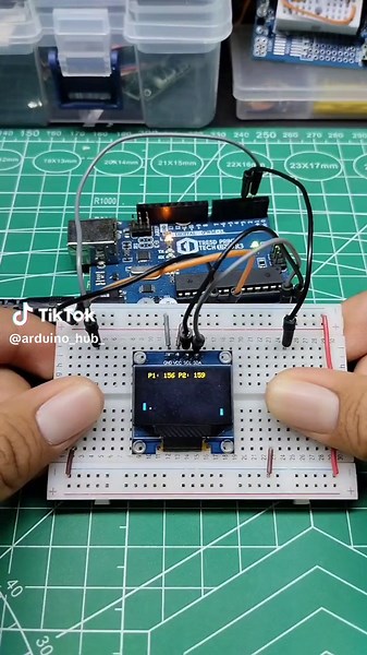 ping pong 🏓con Arduino 🥵 #electronic #electronica #arduino #arduinoproject #arduinotutorial código: https://drive.google.com/file/d/1D24Redfcqjhz6KTivLckQ-ttWrtaUfeg/view?usp=sharing 👍🤯