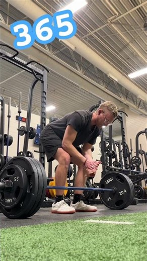 Trying to Deadlift 365 Pounds