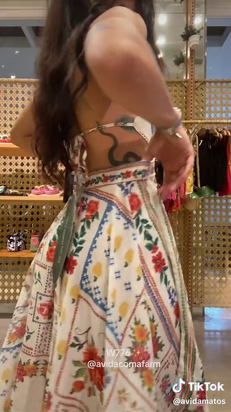Vestido Estampado Memórias de Flor - Disponível na LOJIX