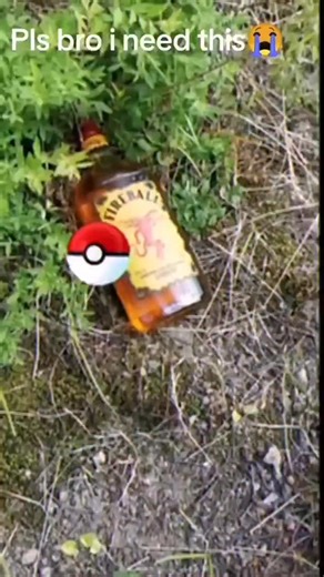 A white monster | 日本利用压电瓷砖将脚步转化为电能。这些瓷砖捕捉来自你脚步的动能。当你行走时，你的重量和动作会对瓷砖产生压力。瓷砖会轻微弯曲，从而产生机械应力。瓷砖内部的压电材料将这种应力转化为电能。每一步都会产生少量电荷，而数百万步结合在一起就能产生足够的电力来驱动LED... | Instagram