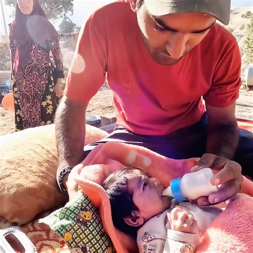 Documentary of nomadic life, cooking bread by nomadic husband and wife.Part1 | Seamus Guzman