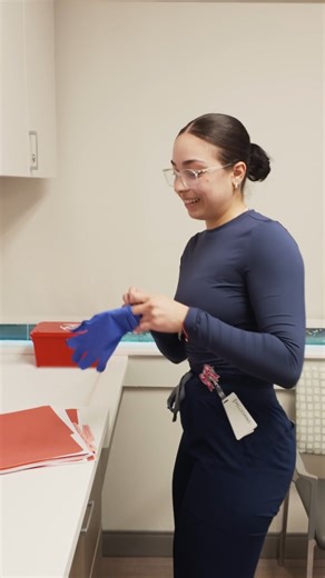 “I trained at Montefiore, I did my residency here, and I had such a good experience that I knew I wanted to come back.” Dr. David Geller’s connection to Montefiore Einstein goes beyond his role today. It’s a full-circle story built on mentorship, trust, and a shared vision. In 2006, Dr. Geller returned as faculty to establish the very first orthopedic oncology program at Montefiore Einstein. At the time, it was just him. Since then, the program has grown into a full orthopedic oncology team with