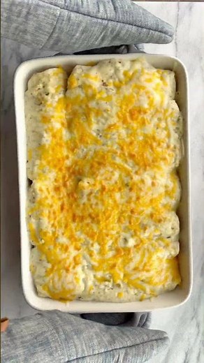 Salsa Verde Chicken Enchiladas