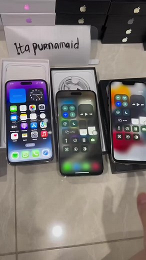 Exploring iPhone Features: A Hands-On Interaction