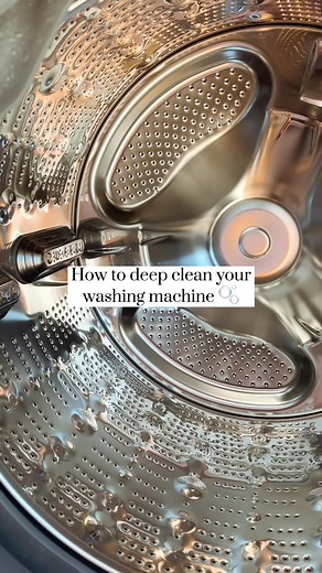 27K views · 390 reactions | Follow this easy routine to keep your Washing Machine sparkling clean and running smoothly. Cleaner machine, cleaner clothes! 狀✨ #cleaninghacks #cleaningtips #homehacks | Carolina McCauley | Facebook