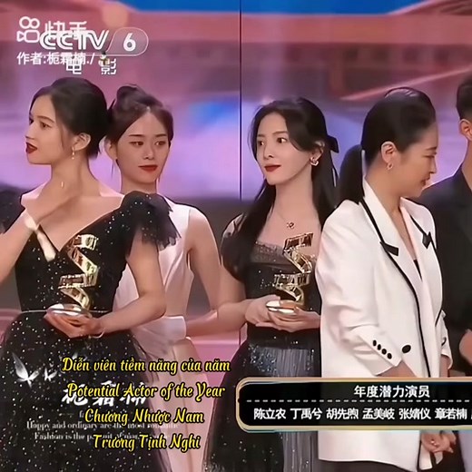 Đôi bạn thanh xuân: Rounan Nhược Nam Trương Tịnh Nghi #zhangruonan #truongtinhnghi #chuongnhuocnam #thang6troixanhlam 👭👭👭