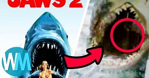 TOP 10 des ERREURS de films d'HORREUR repérées par les fans ! | Articles on WatchMojo.com