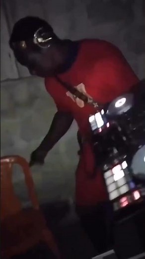 DJ Uses Kids Face to Scratching #1