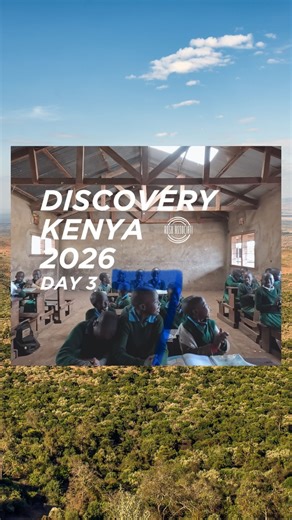 @rosa_associati.eventi on Instagram: "Discovery Kenya 2026 – Giorno 3 La giornata inizia presto. Si parte di buon mattino perché la meta è lontana: Kapsait, sede del training camp più alto al mondo. La strada attraversa una vallata ampia, luminosa, che accompagna il viaggio e prepara a quello che verrà. All’arrivo, i giovani atleti sono già in movimento. L’allenamento è leggero, fatto di ritmo e respiro. Corrono veloci, sicuri, immersi in un ambiente che sembra spingerli naturalmente in avanti. 