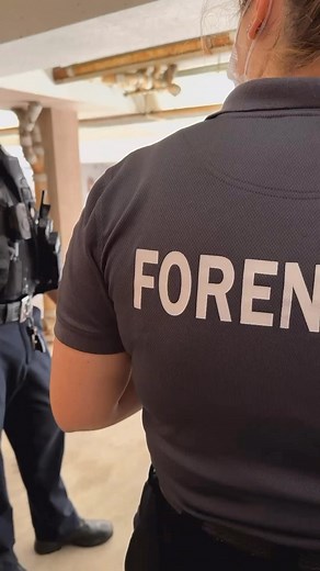 Crime scene investigations. Forensic biology. Latent Prints. That’s what our civilian crime fighters do. And you can do that too as a Verdugo Regional Crime Lab intern at #GlendalePD. Submit your resume and letter of intent to gpdvrclinternprogram@glendaleca.gov to express your interest! Applicants must by 18 years of age, pass a comprehensive background check and prepared to dedicated 20 hours per week for this volunteer opportunity. Learn more about the program at GlendaleCA.gov/Police #police