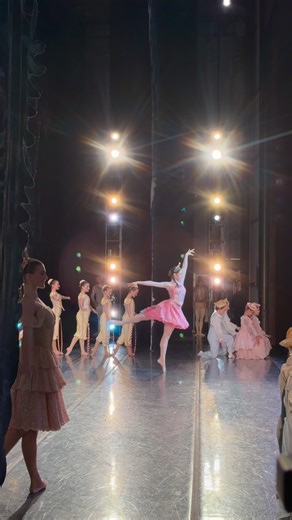 Another dreamy Nutcracker season comes to a close ❄️🩰✨ This beloved holiday tradition means so much to us, and we’re grateful to celebrate this magic with our dancers, audiences, and community. Happy Holidays from all of us at Oregon Ballet Theatre ❤️ 📸: Charlotte Nash, John-Paul Simoens, Juliette Ochoa, Cyrus Shaskan, Leigh Goldberger, Nicholas Sakai, Dominique Wendt, & OBT Dancers in George Balanchine’s THE NUTCRACKER by Kelsey Hennessy #ballet #thenutcracker #portland #dance #pdx | Oregon B