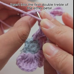 Crochet flower for beginners Full tutorial https://www.youtube.com/watch?v=6WFqa9E0s60&t=4s | DailyCrochet.com