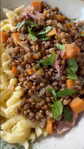 Linsen mit Spätzle – das schwäbische Originalrezept | Elle Republic