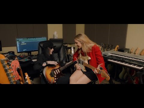 Mick Mars Reflects on His Life and Health Before Playing Guitar at His Home | Life in Six Strings