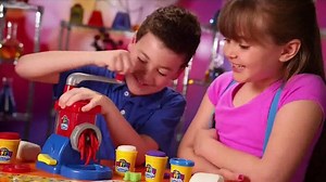 Cra-Z-Art Magic Dough Machine TV Spot, 'Crazy Colors'