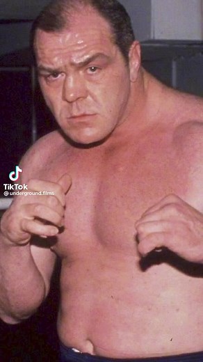 Sparring with Lenny McLean - Im a Real G #davecourtney #davecourtneyofficial #iamdave #gangsoflondon #realg #gangster #london #reallife #thekrays #thekraytwins #londongangsters