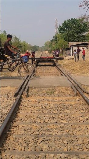 When the railway mini trolley crosses the rail gate. #shorts #railway #trolley #Line #work