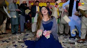 438K views · 48K reactions | New dance performance #chiriyaqueen #chiriya_queen #dance #Queen | Chiriya queen | Facebook