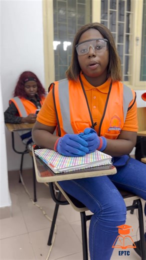 Confira o depoimento de uma de nossas alunas e veja como o curso de HST pode transformar vidas ✨, abrir portas para novas oportunidades de carreira 🚀 e desenvolver habilidades essenciais para o futuro 🤝. | Elton Professional Training Centre